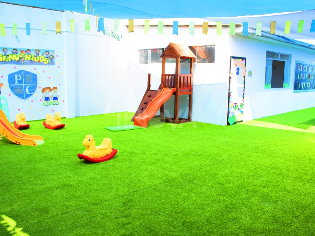 Pacific College, Ancón